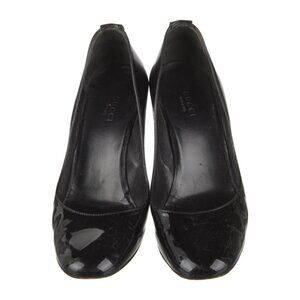 GUCCI Classic Black Patent Leather Pumps